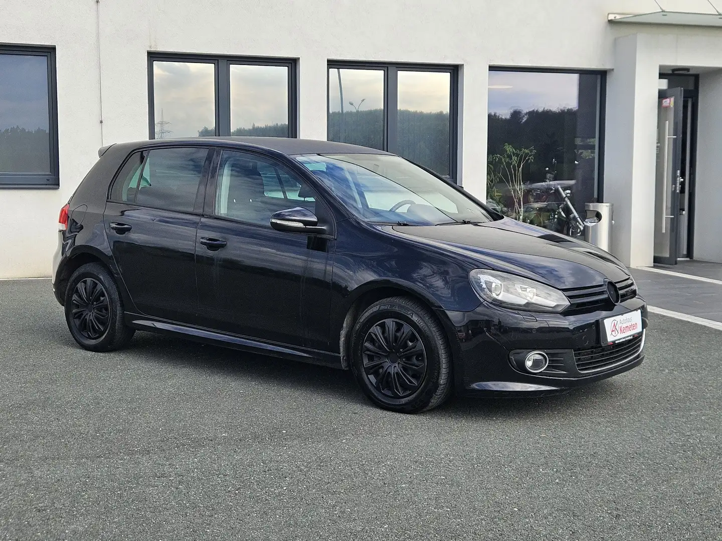 Volkswagen Golf Trendline BlueMotion/BMT Schwarz - 1