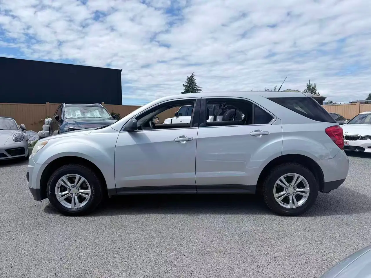Chevrolet Equinox photo Chevrolet Equinox