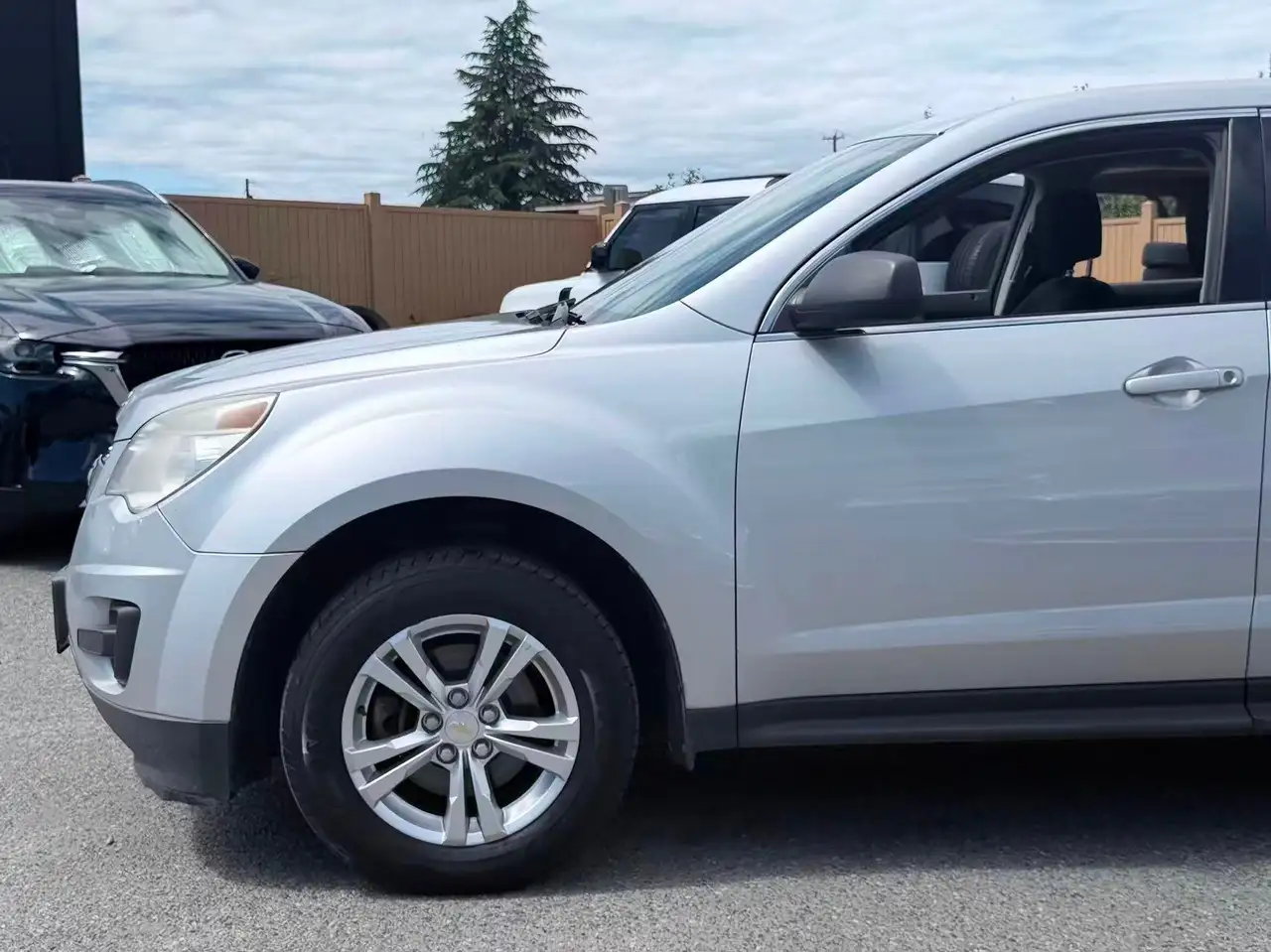 Chevrolet Equinox photo Chevrolet Equinox