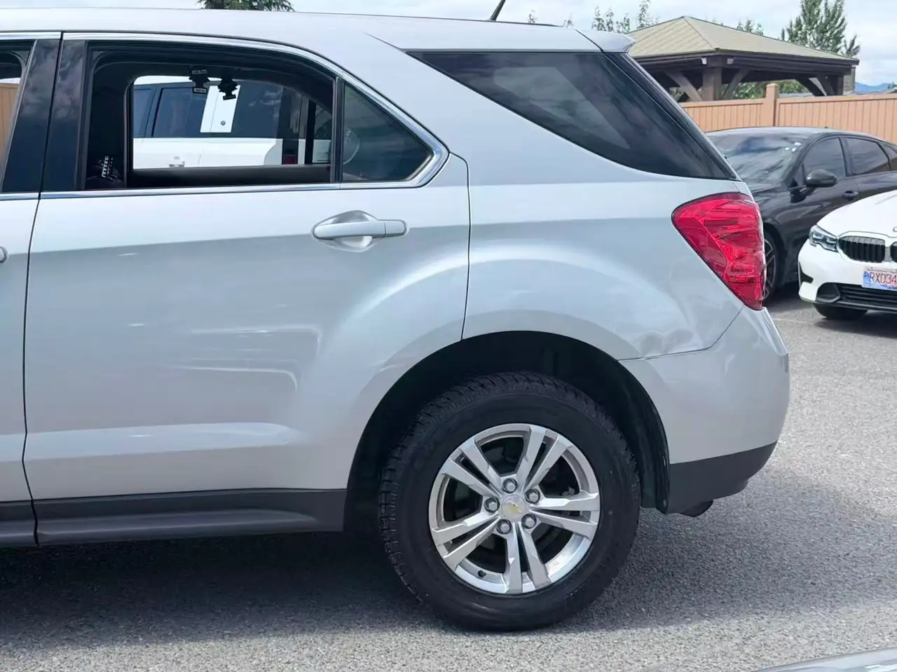 Chevrolet Equinox photo Chevrolet Equinox
