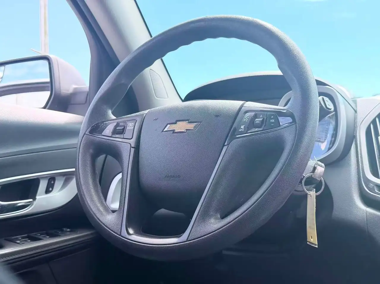 Chevrolet Equinox photo Chevrolet Equinox