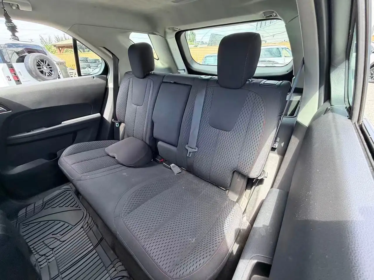 Chevrolet Equinox photo Chevrolet Equinox