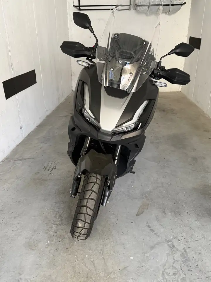 Honda ADV 350