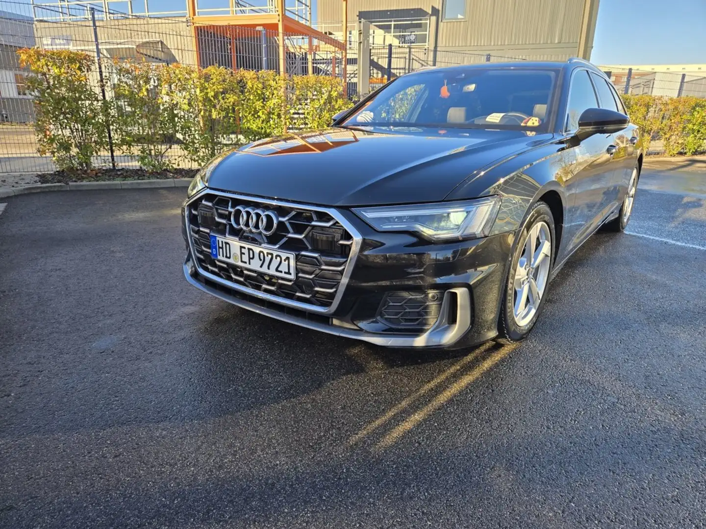 Audi A6 A6 Avant 40 TDI quattro S tronic S line Schwarz - 1