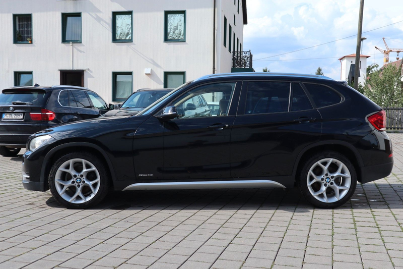 BMW X1 sDrive 18i Automatik Leder Steuerkette+HU NEU — photo 8
