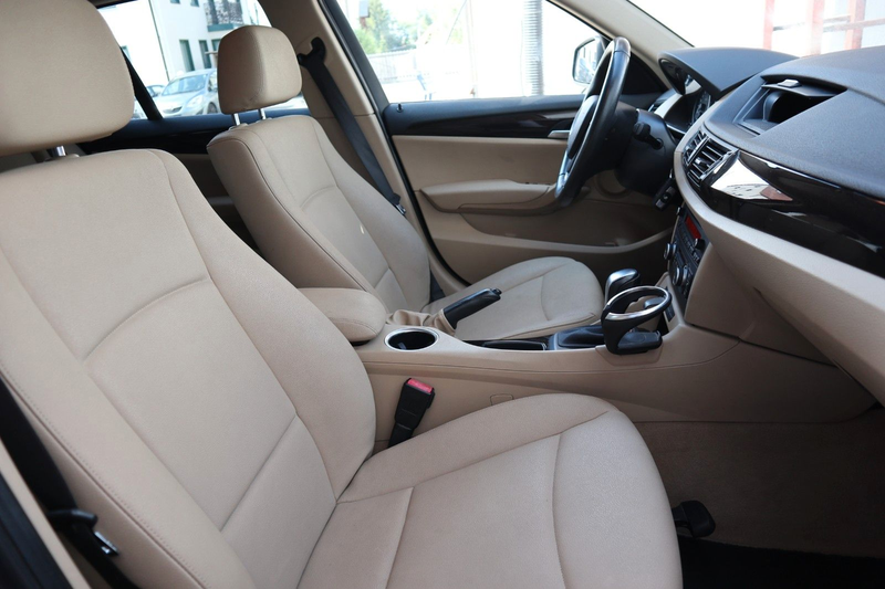 BMW X1 sDrive 18i Automatik Leder Steuerkette+HU NEU — photo 10