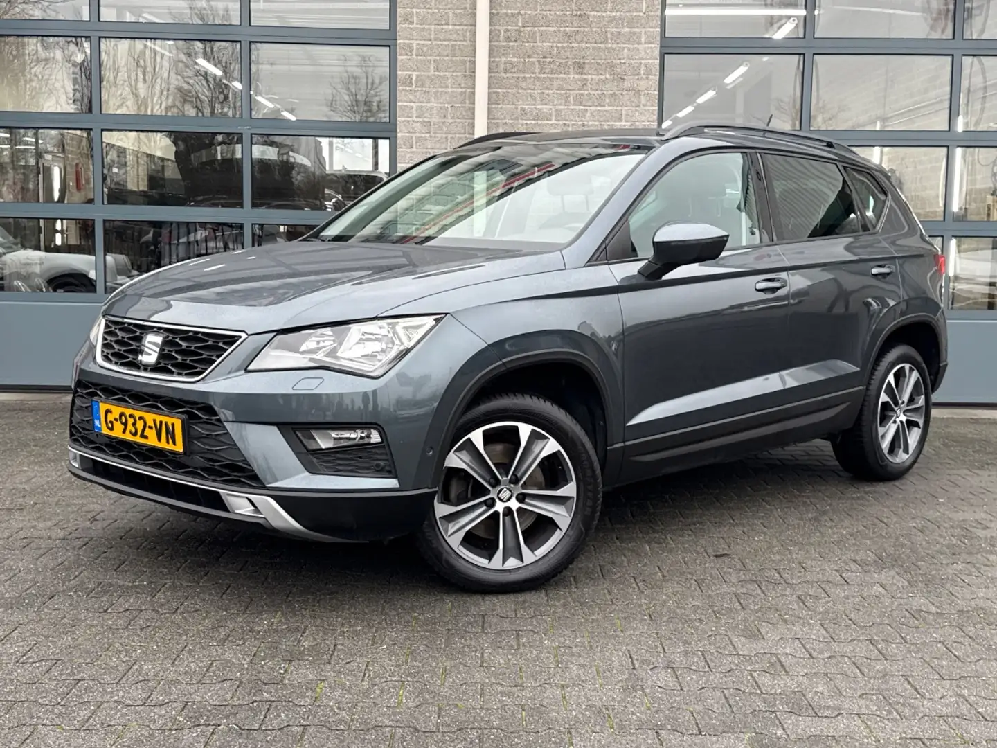 SEAT Ateca 1.4 EcoTSI Xcellence | LEER | AUTOMAAT | Gris - 1