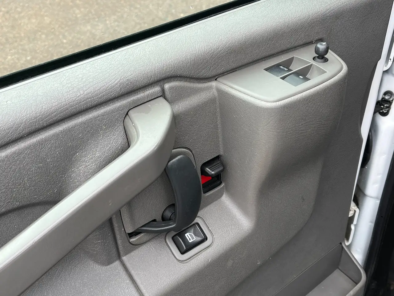 GMC Savana снимка GMC Savana
