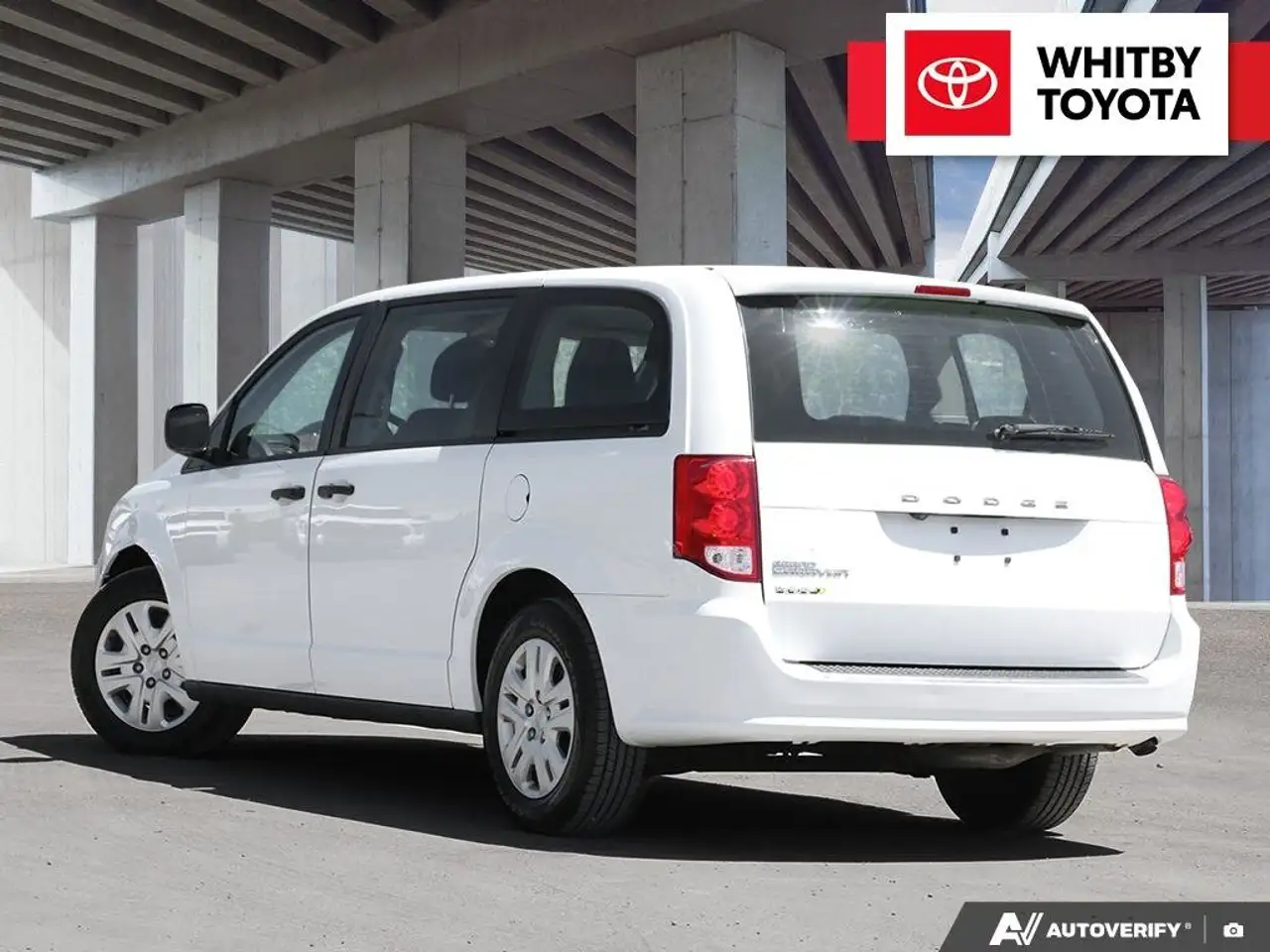 Dodge Grand Caravan снимка Dodge Grand Caravan