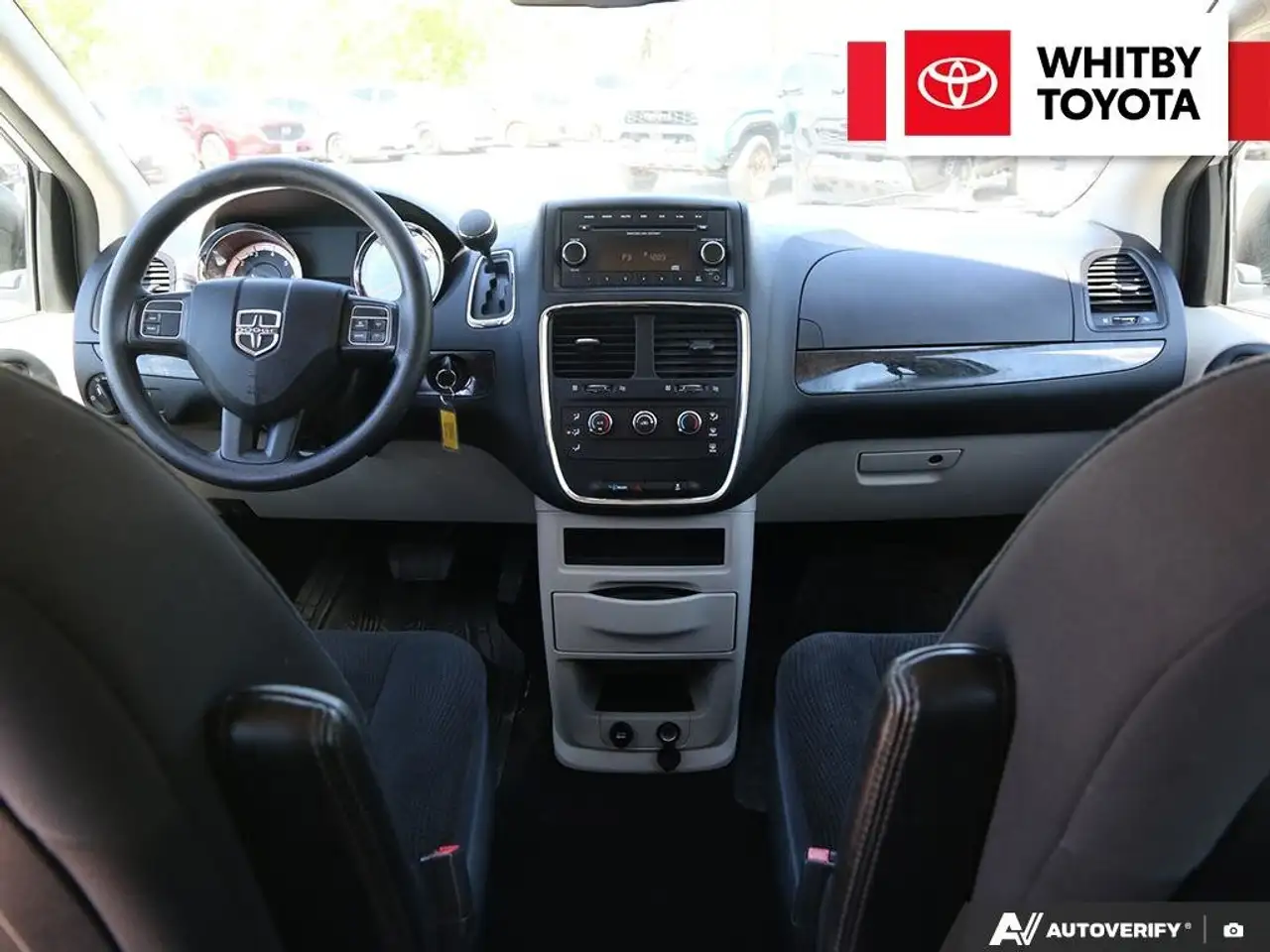 Dodge Grand Caravan снимка Dodge Grand Caravan