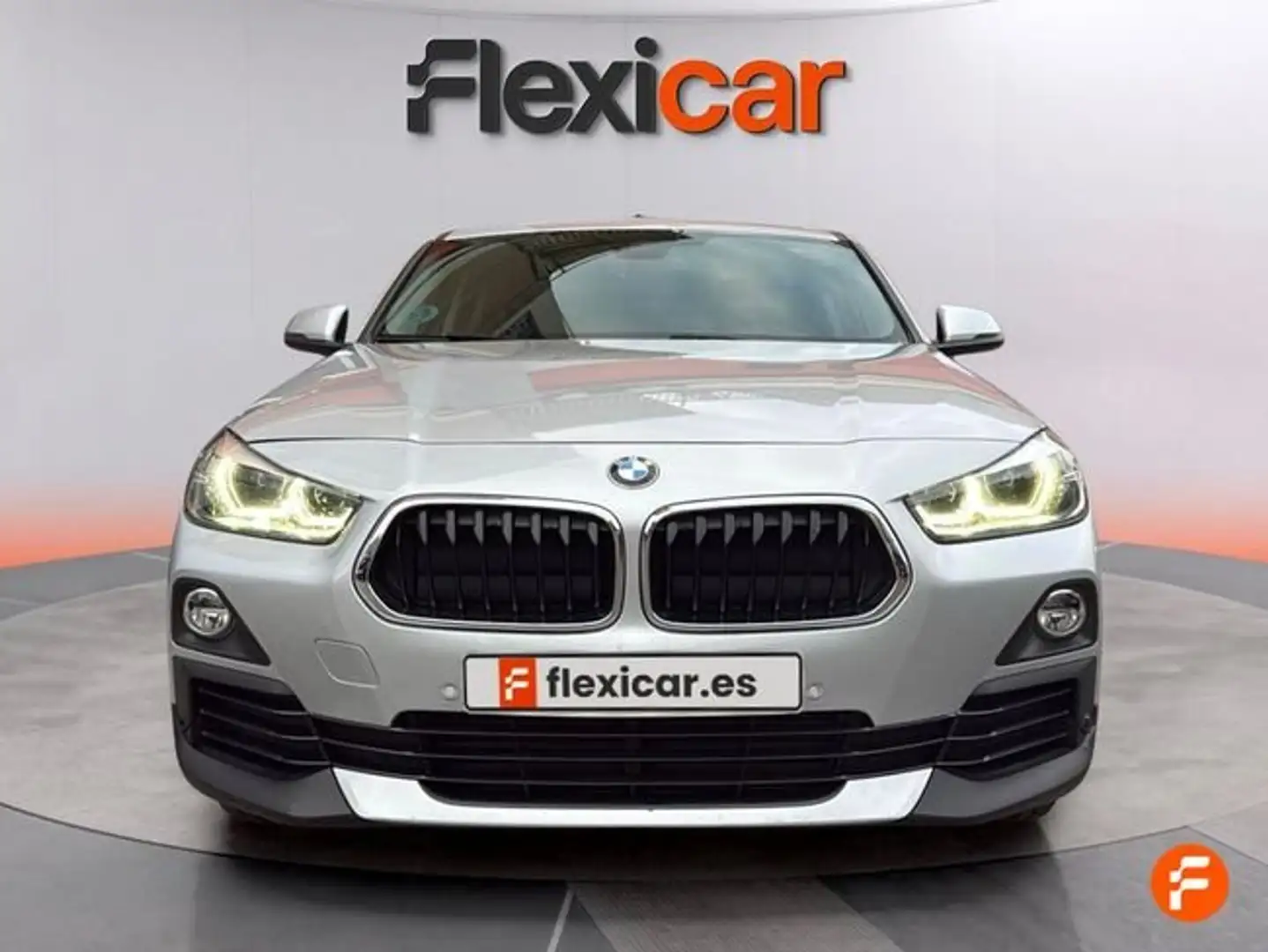BMW X2 sDrive 18d Gris - 2