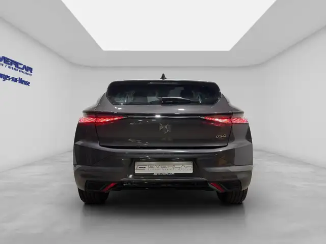 DS Automobiles N°4 view 5