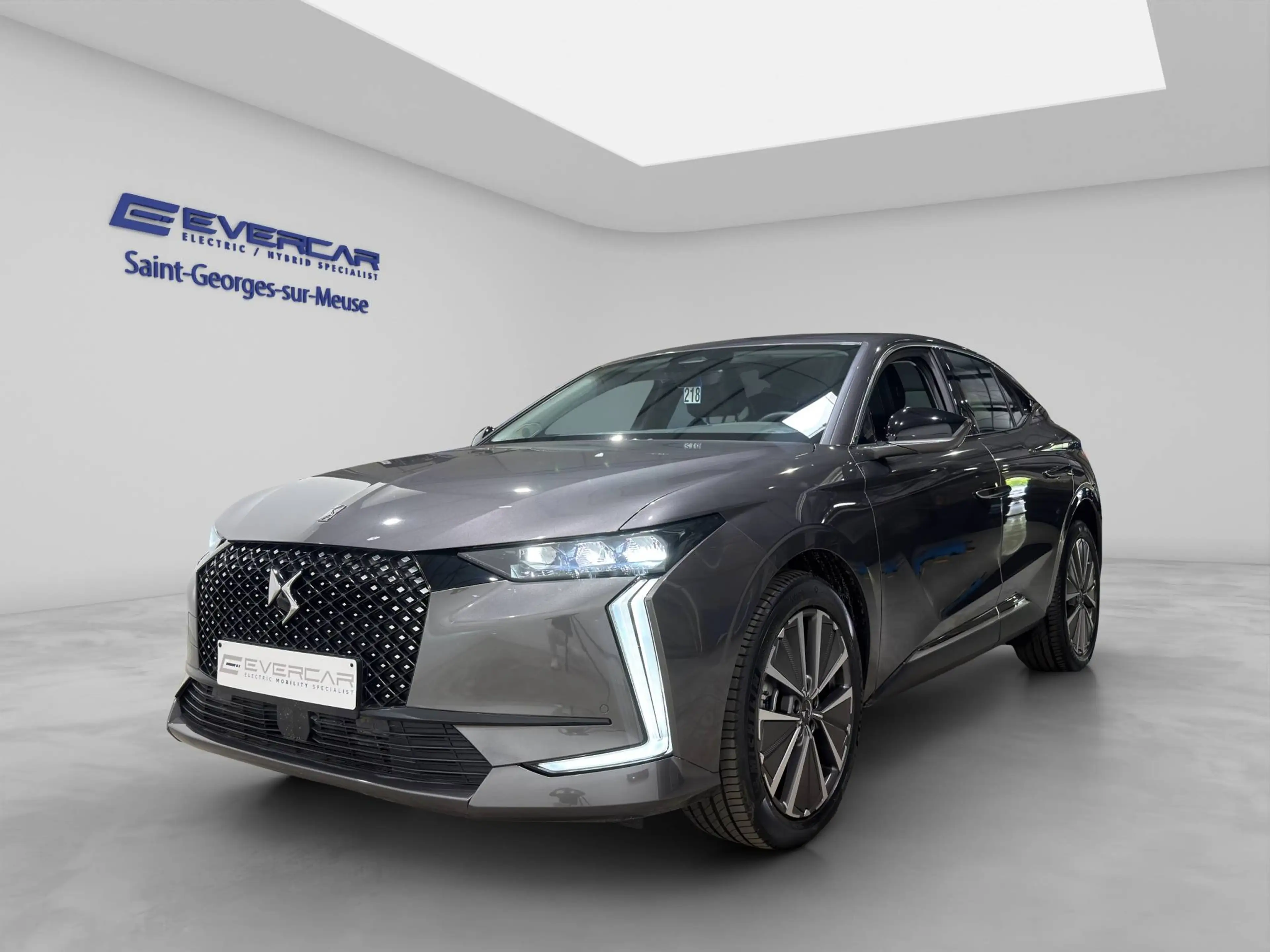 DS Automobiles N°4 PALLAS ***HEATED SEATS*MATRIX LIGHTS***