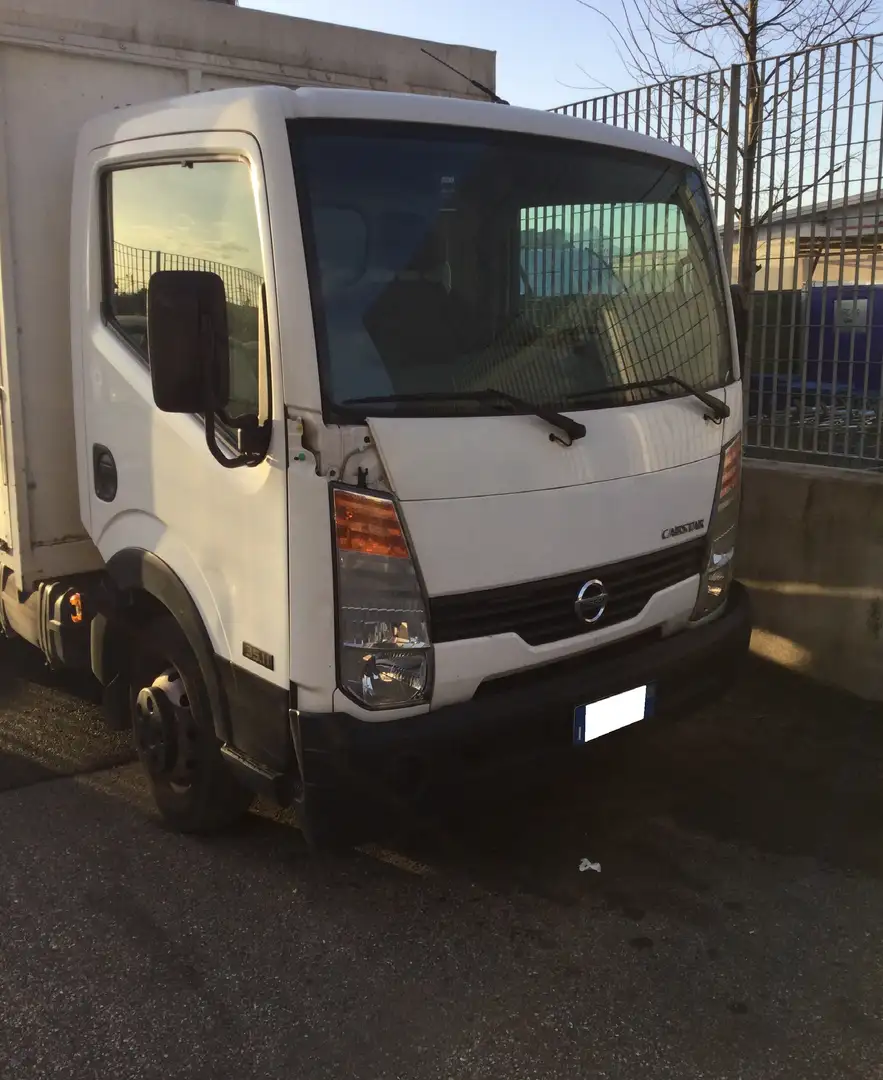 Nissan Cabstar Wit - 2