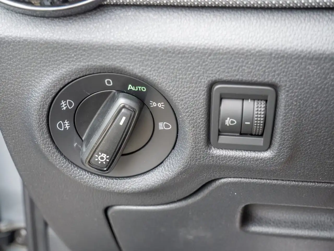 Skoda Fabia 1.0 TSI Selection LED KLIMA PDC SHZ, миниатюра 13