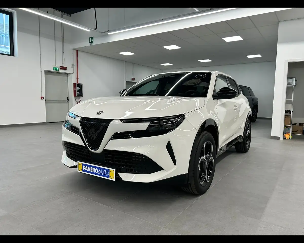 Alfa Romeo Junior 2026