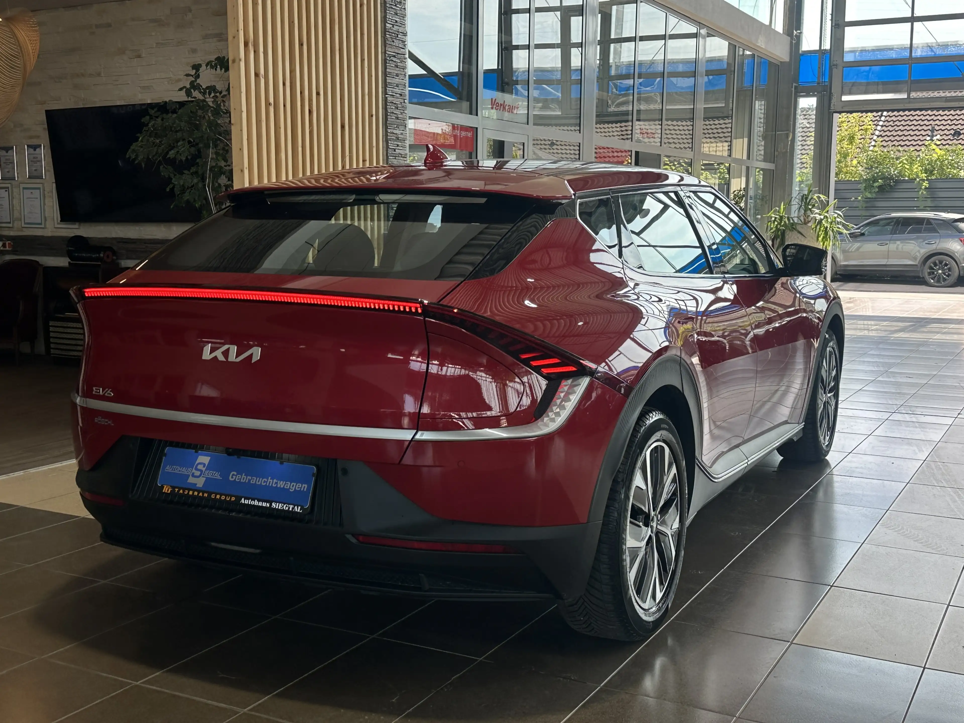 Kia EV6 Leder R.Cam Navi LED ACC SHZ 58kWh Wärmepumpe — photo 6