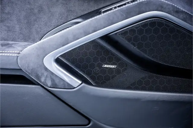 Porsche 991 view 25