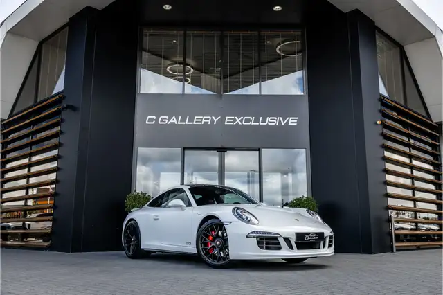 Porsche 991 main image