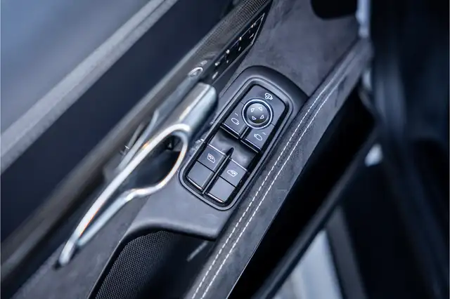 Porsche 991 view 23