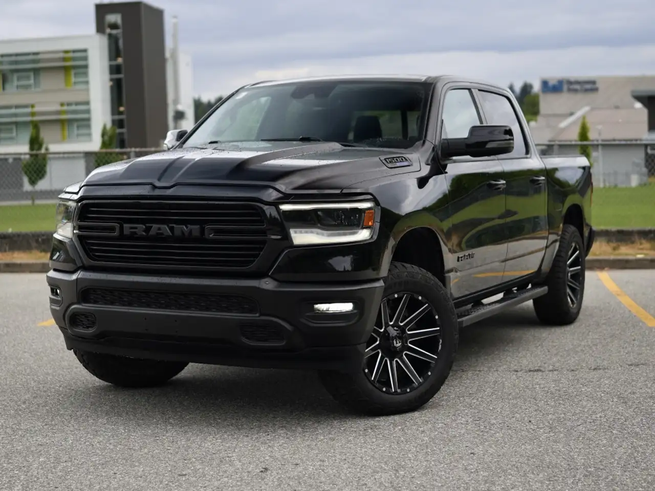 RAM 1500 снимка RAM 1500