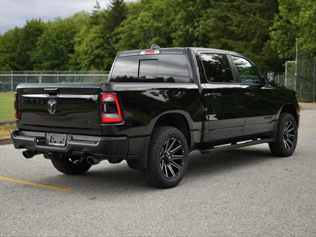 RAM 1500 снимка RAM 1500