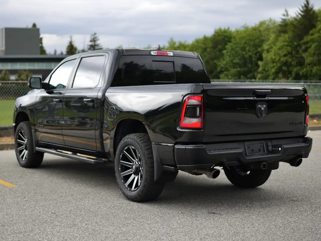 RAM 1500 снимка RAM 1500