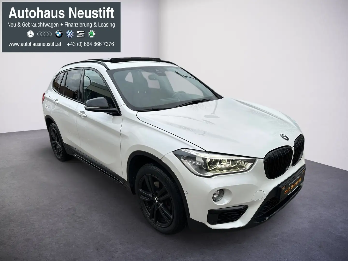BMW X1 xDrive 18 d xLine Weiß - 2