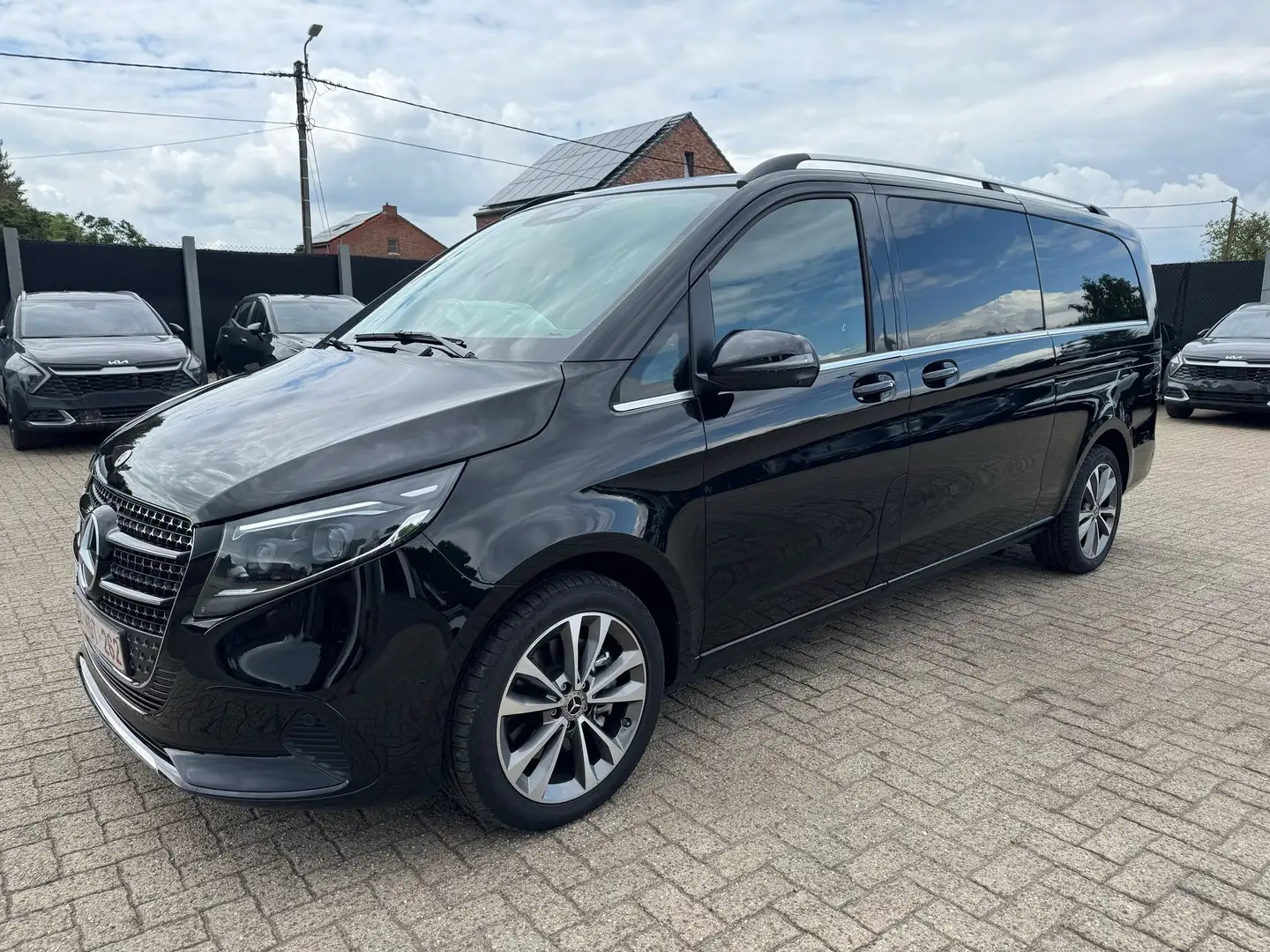 Mercedes-Benz V 250 V 250 d L3 9G-TRONIC Avantgarde Negru - 1
