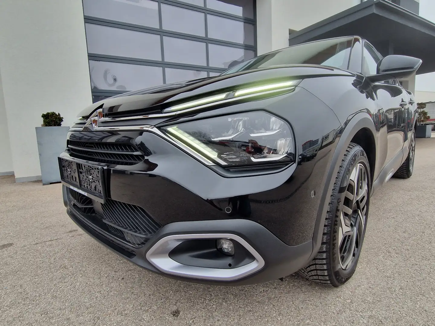 Citroen C4 PURE TECH*MAX*AUTOMATIK*VIELE EXTRAS* Schwarz - 2