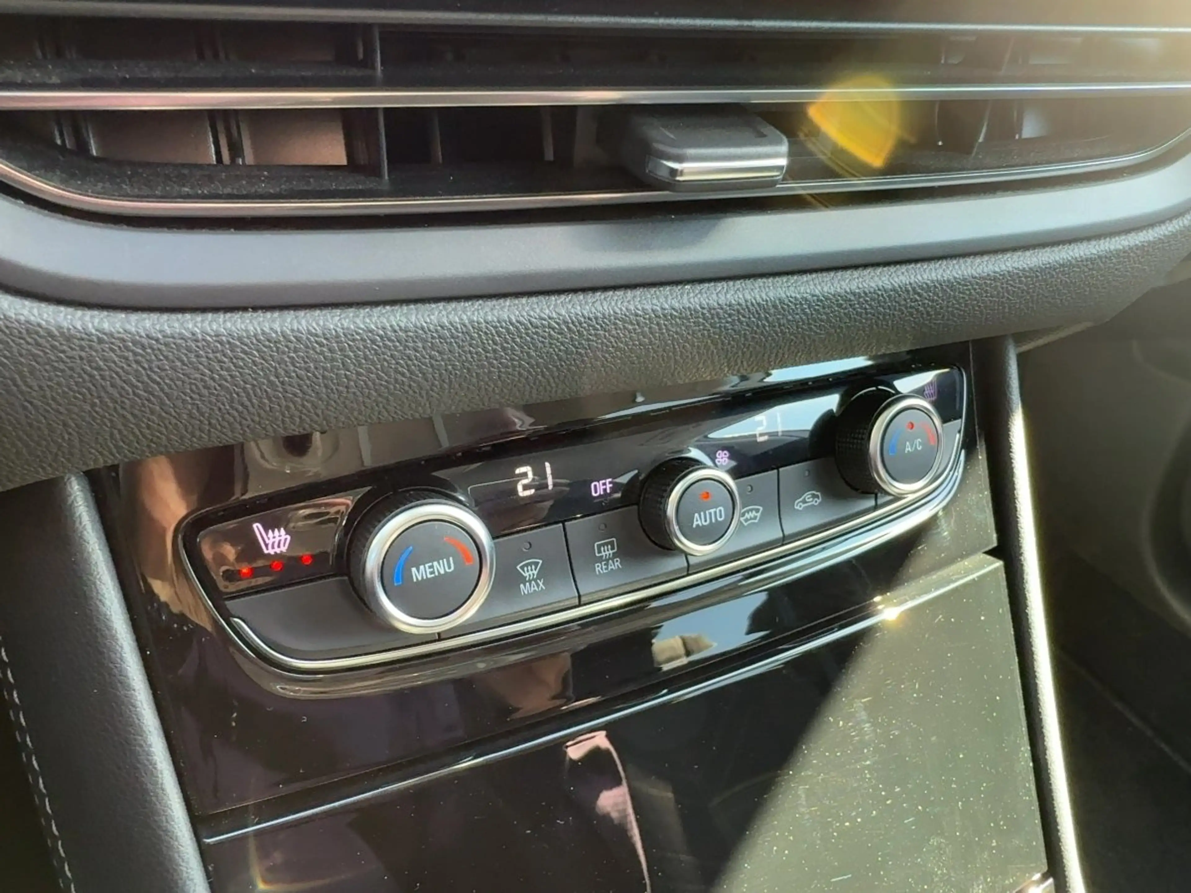 Opel Grandland 1.2 Turbo GS Line *HU/AU neu* — photo 16