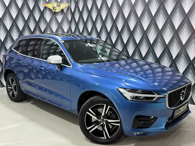 Volvo XC60 Allrad B4 AWD // R-DESIGN // PANO // HEAD-UP //