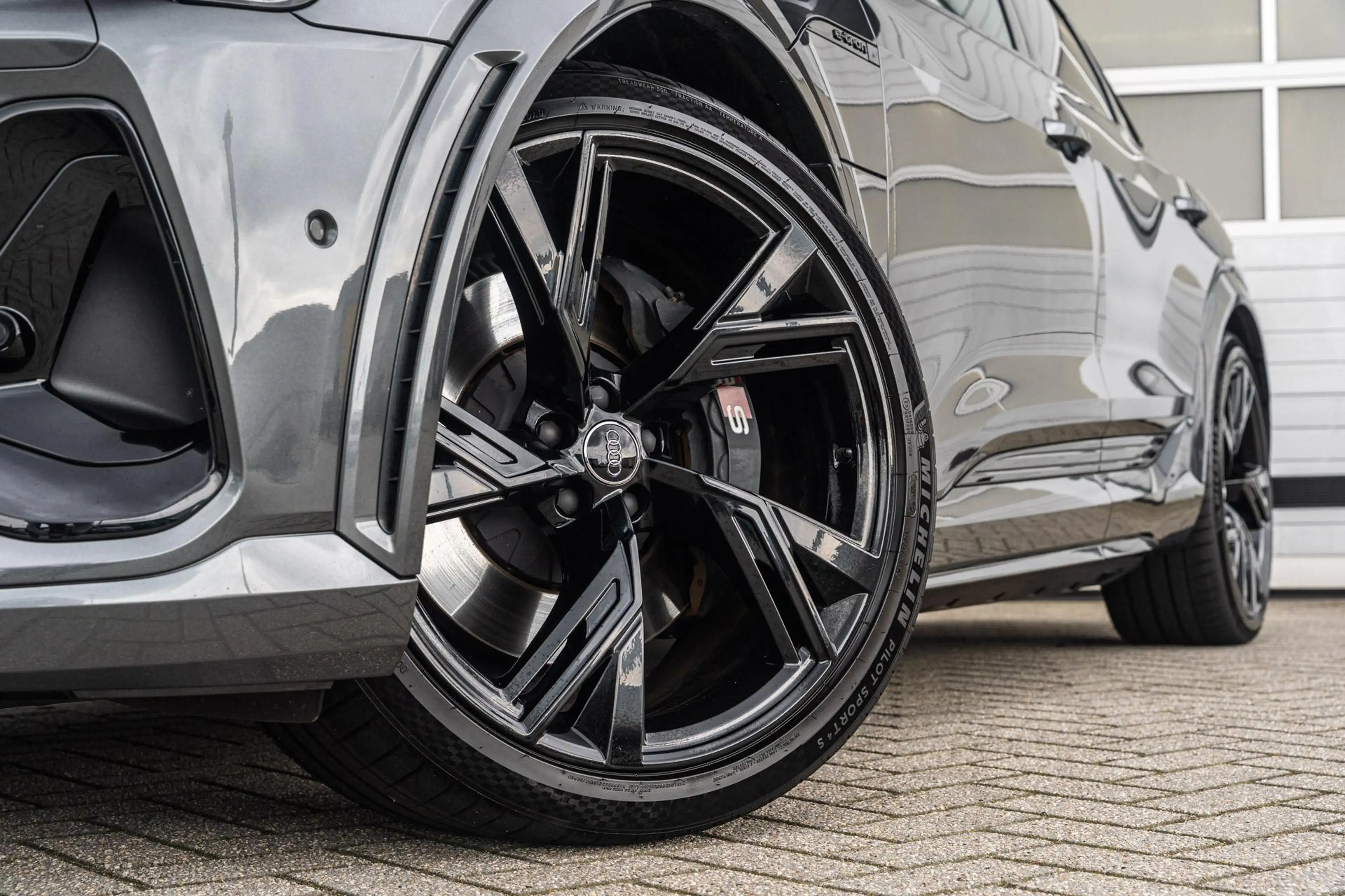 Audi e-tron S Sportback 503pk quattro 95 kWh | Panoramadak | 2 — photo 10