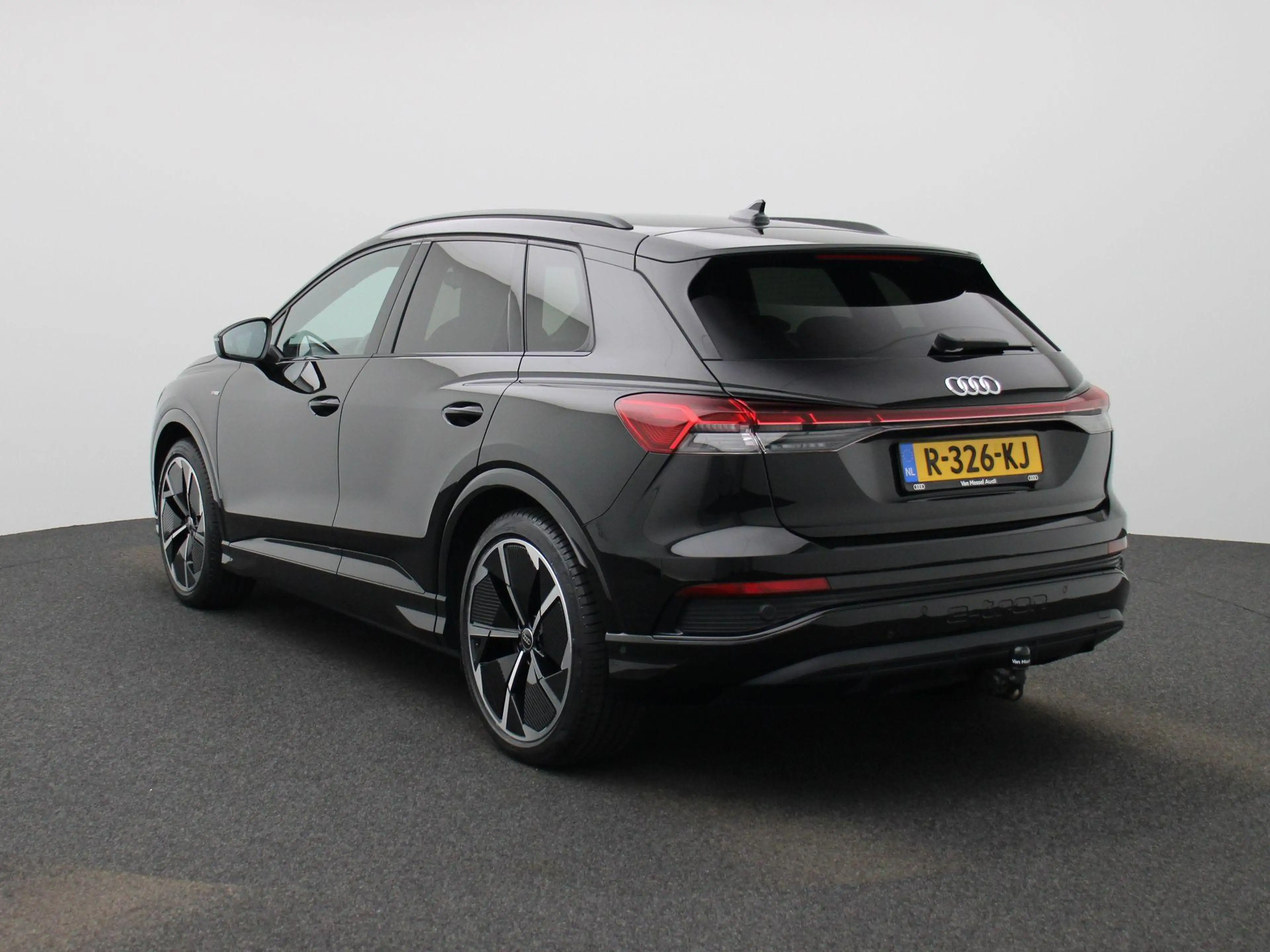 Audi Q4 e-tron 40 S edition 77 kWh | 96,1% SOH | — photo 2