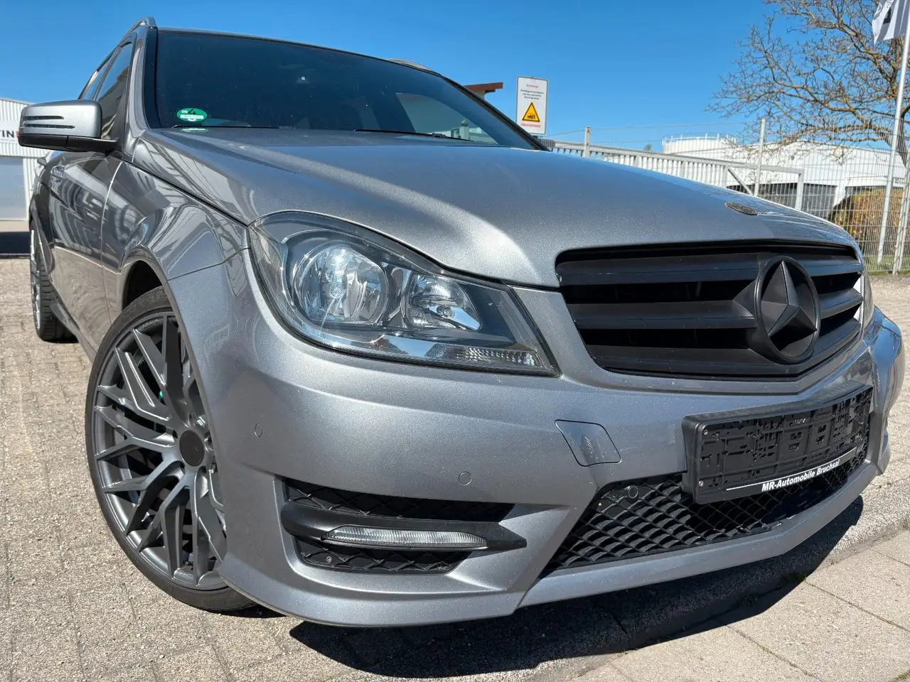 Mercedes-Benz C 200 T CGI BlueEfficiency AMG Line*Alu*Tiefer* — photo 1 of 21