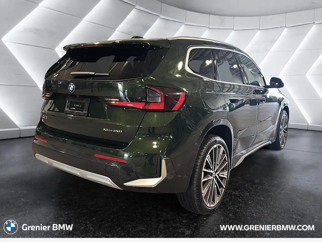 BMW X1 снимка BMW X1