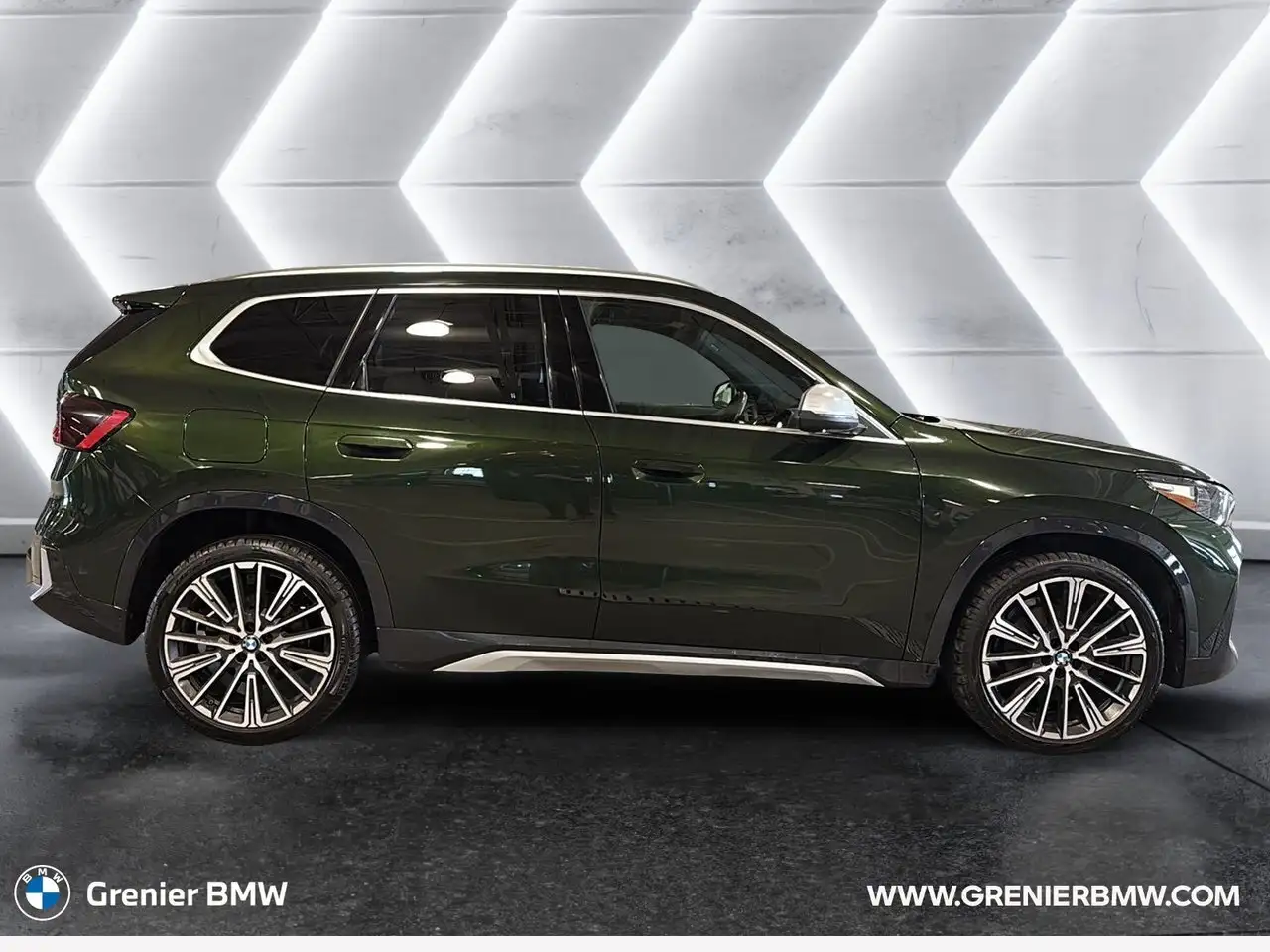 BMW X1 снимка BMW X1