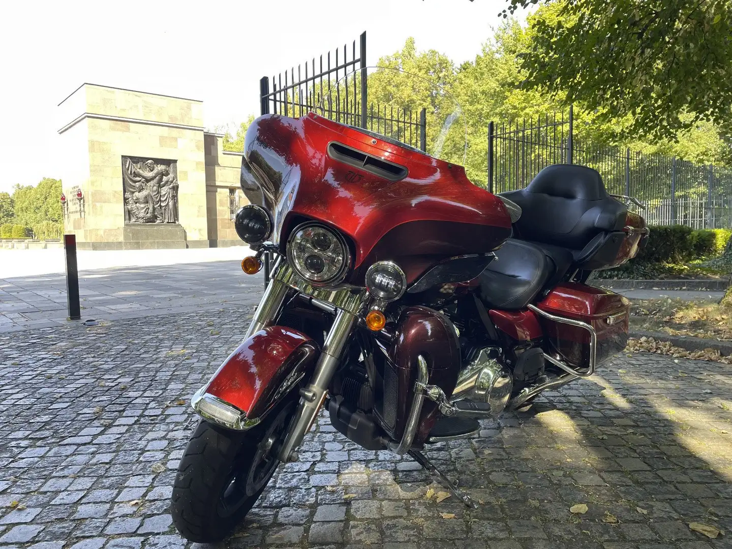 Harley-Davidson Electra Glide Ultra Limited FLHTK Roşu - 1