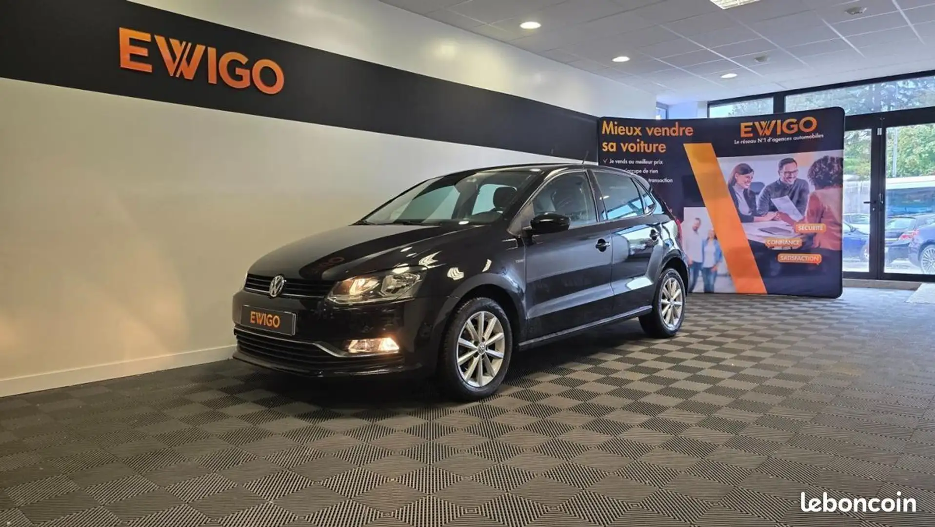 Volkswagen Polo 1.4 TDI 90 BLUEMOTION LOUNGE DSG BVA Noir - 2