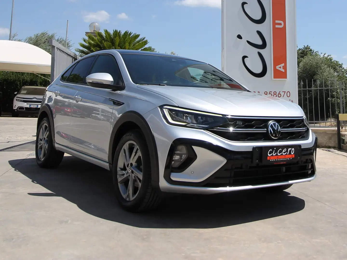 Volkswagen Taigo 1.0 tsi R-Line 110cv | 31.500 KM | 2022 Argent - 1