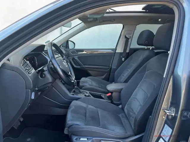 Volkswagen Tiguan Allspace view 10