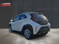 Toyota Aygo X Play Weiß - thumbnail 2