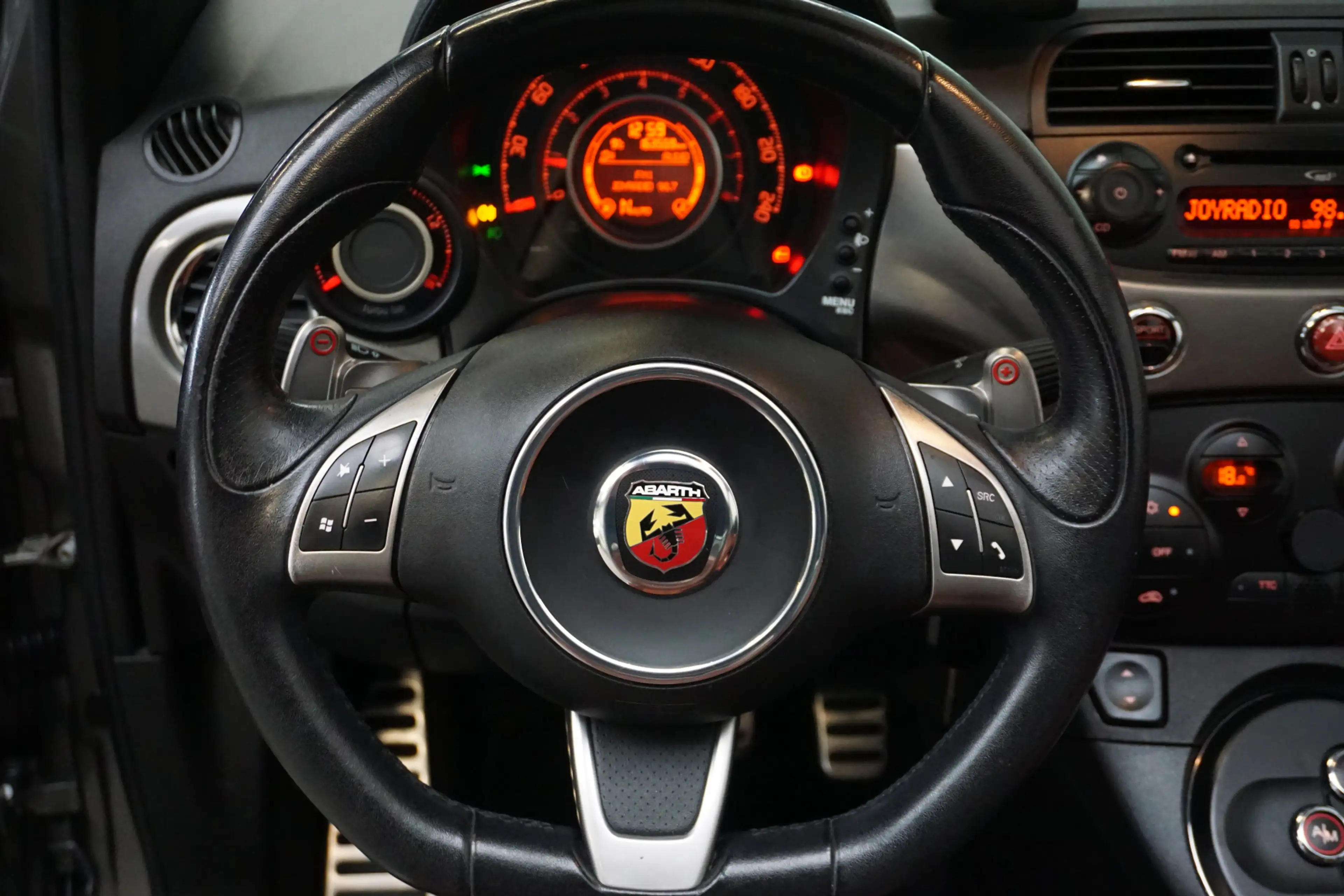 Fiat 500C Abarth 1.4-16V 140 PK! AUTOMAAT! CABRIO! BOM VOL! — photo 4