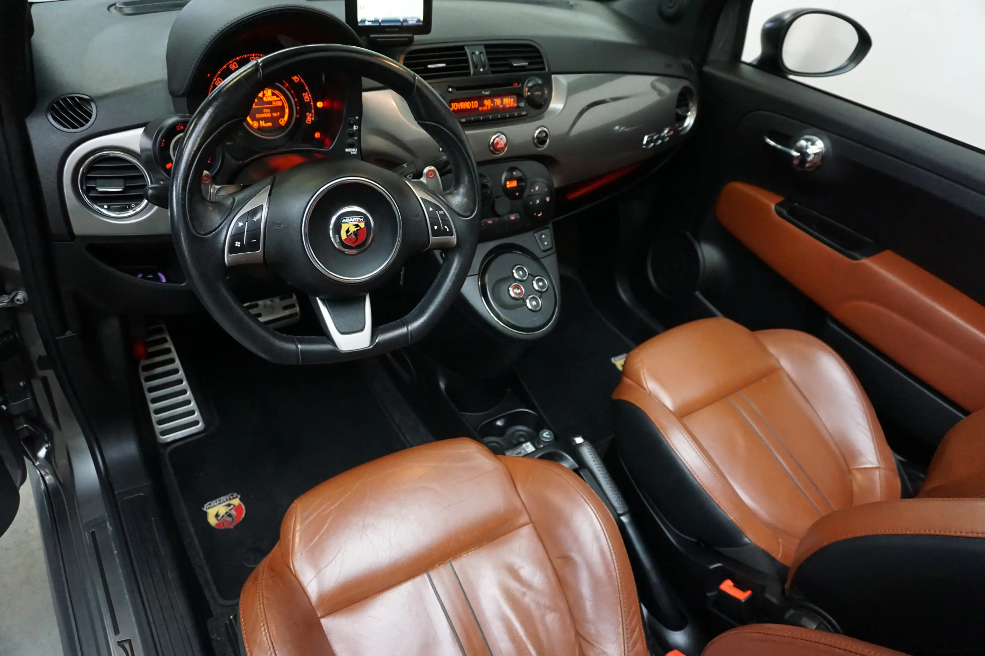 Fiat 500C Abarth 1.4-16V 140 PK! AUTOMAAT! CABRIO! BOM VOL! — photo 2