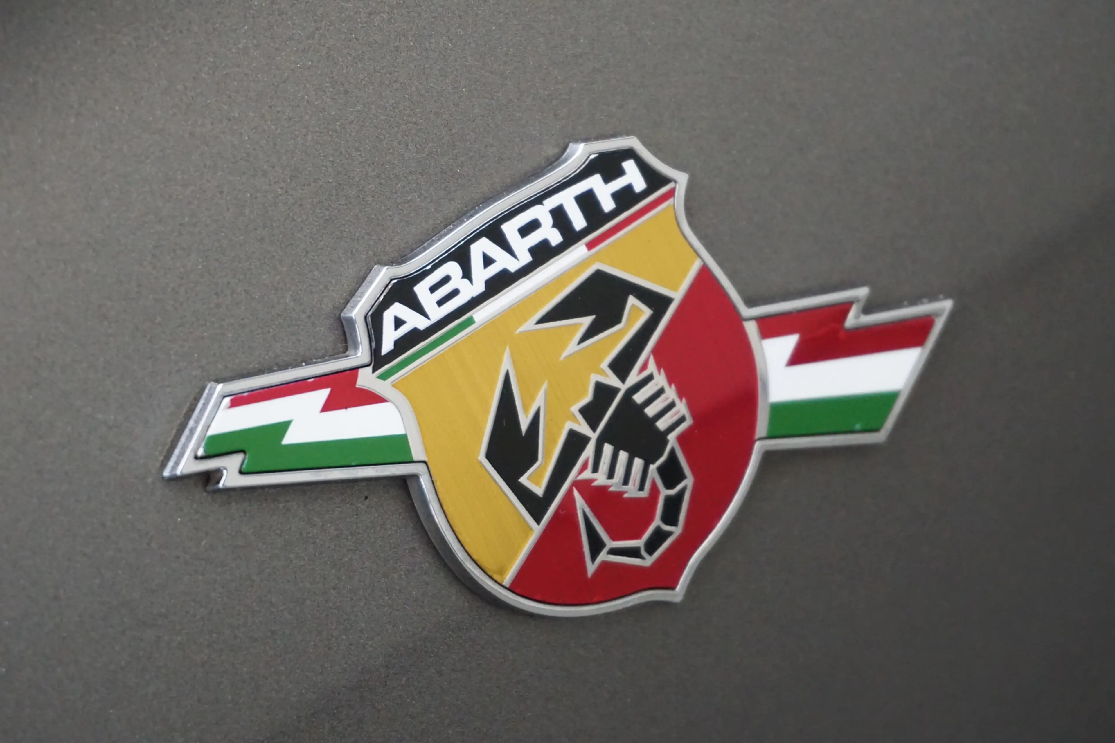 Fiat 500C Abarth 1.4-16V 140 PK! AUTOMAAT! CABRIO! BOM VOL! — photo 8