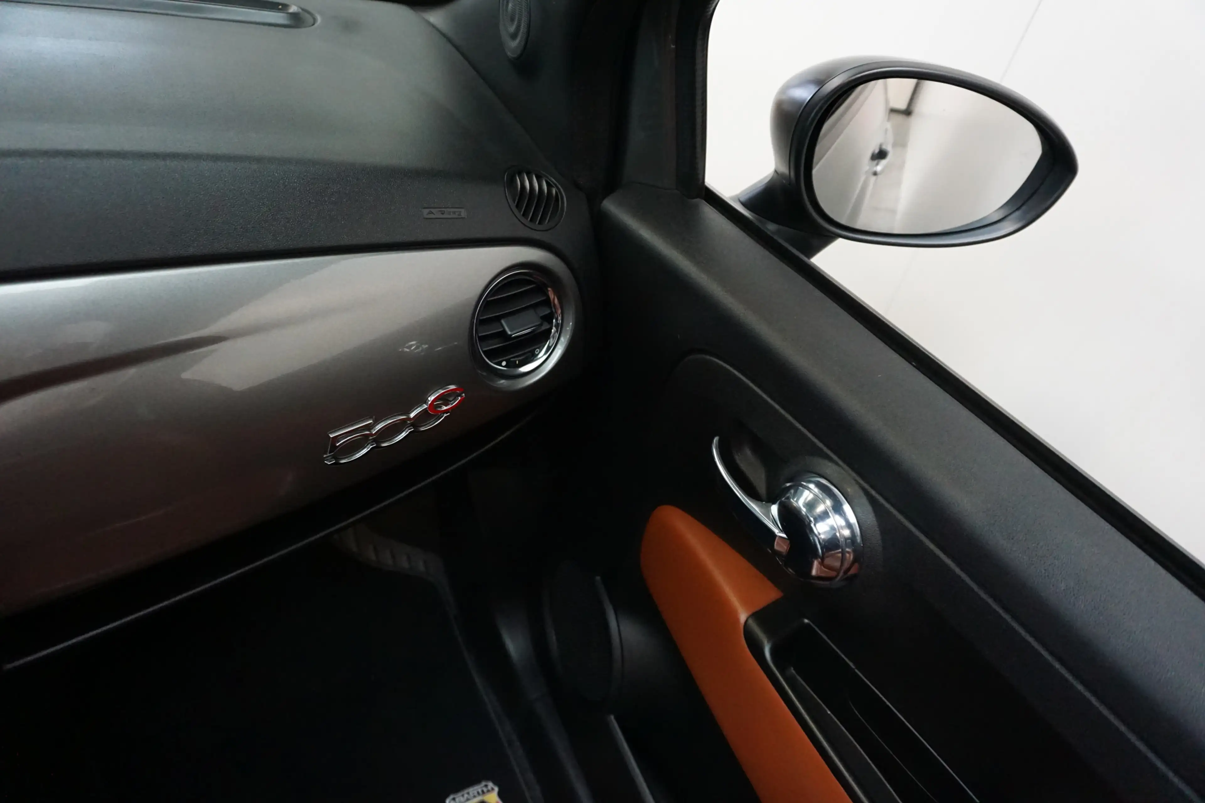 Fiat 500C Abarth 1.4-16V 140 PK! AUTOMAAT! CABRIO! BOM VOL! — photo 35