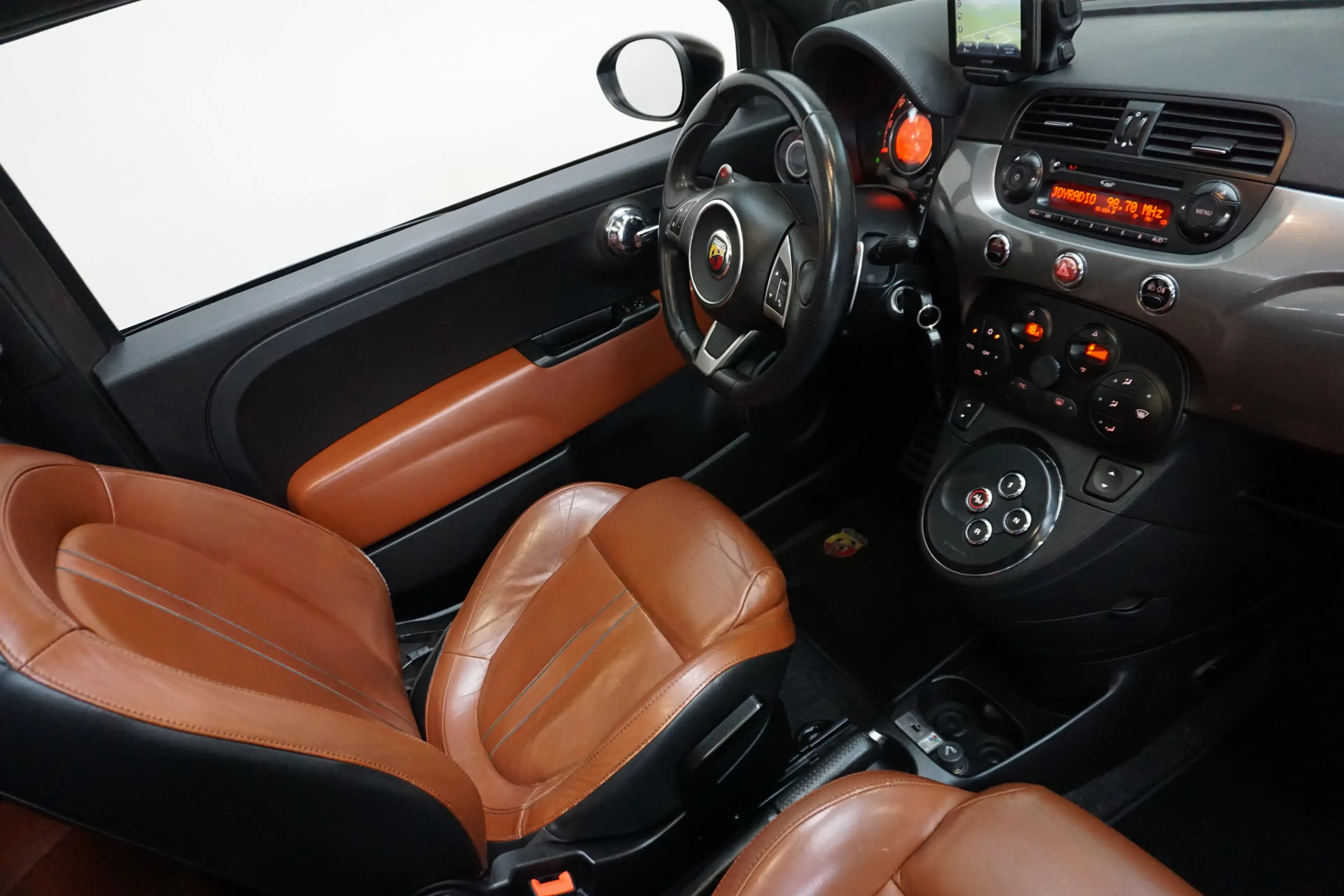 Fiat 500C Abarth 1.4-16V 140 PK! AUTOMAAT! CABRIO! BOM VOL! — photo 42