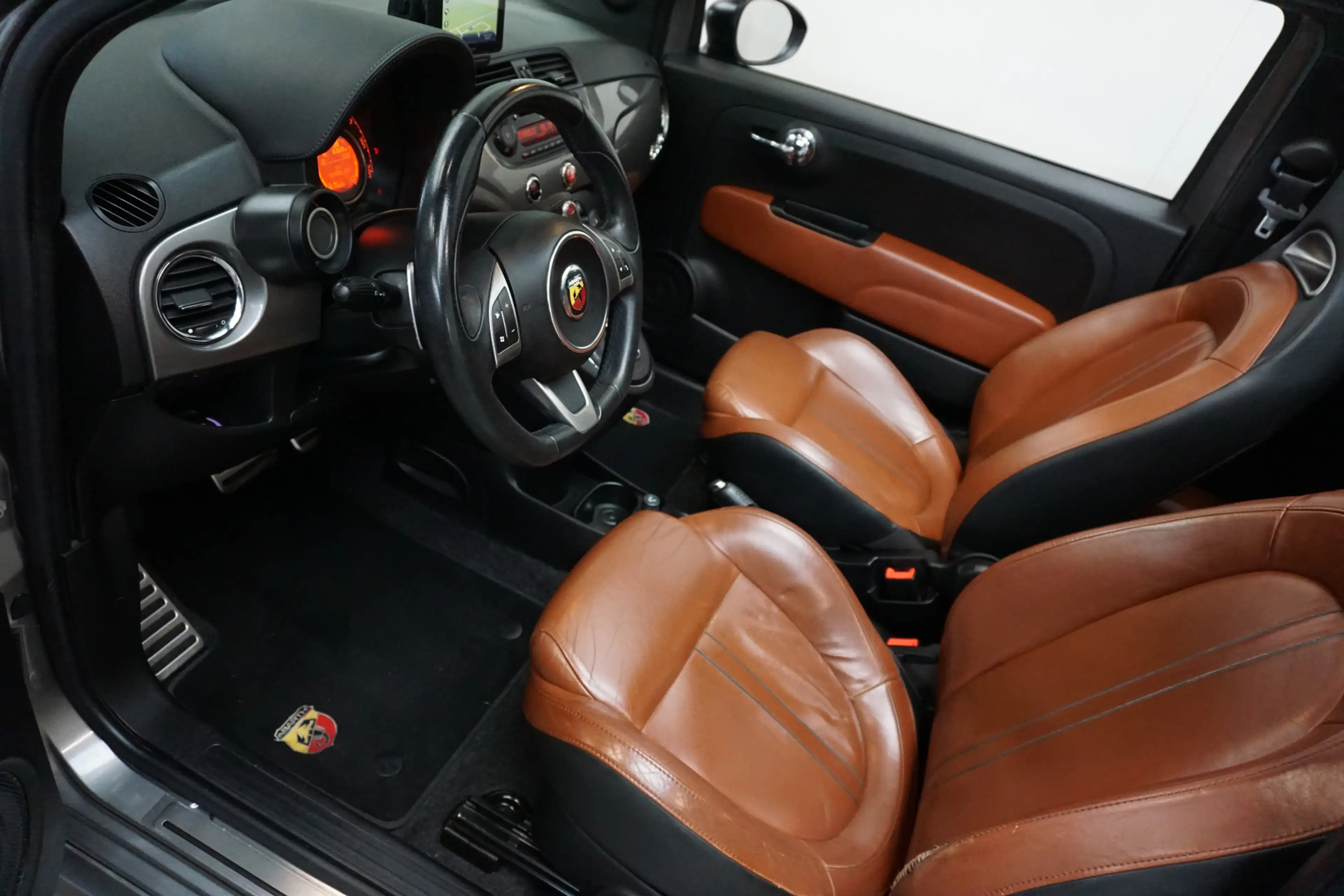 Fiat 500C Abarth 1.4-16V 140 PK! AUTOMAAT! CABRIO! BOM VOL! — photo 24