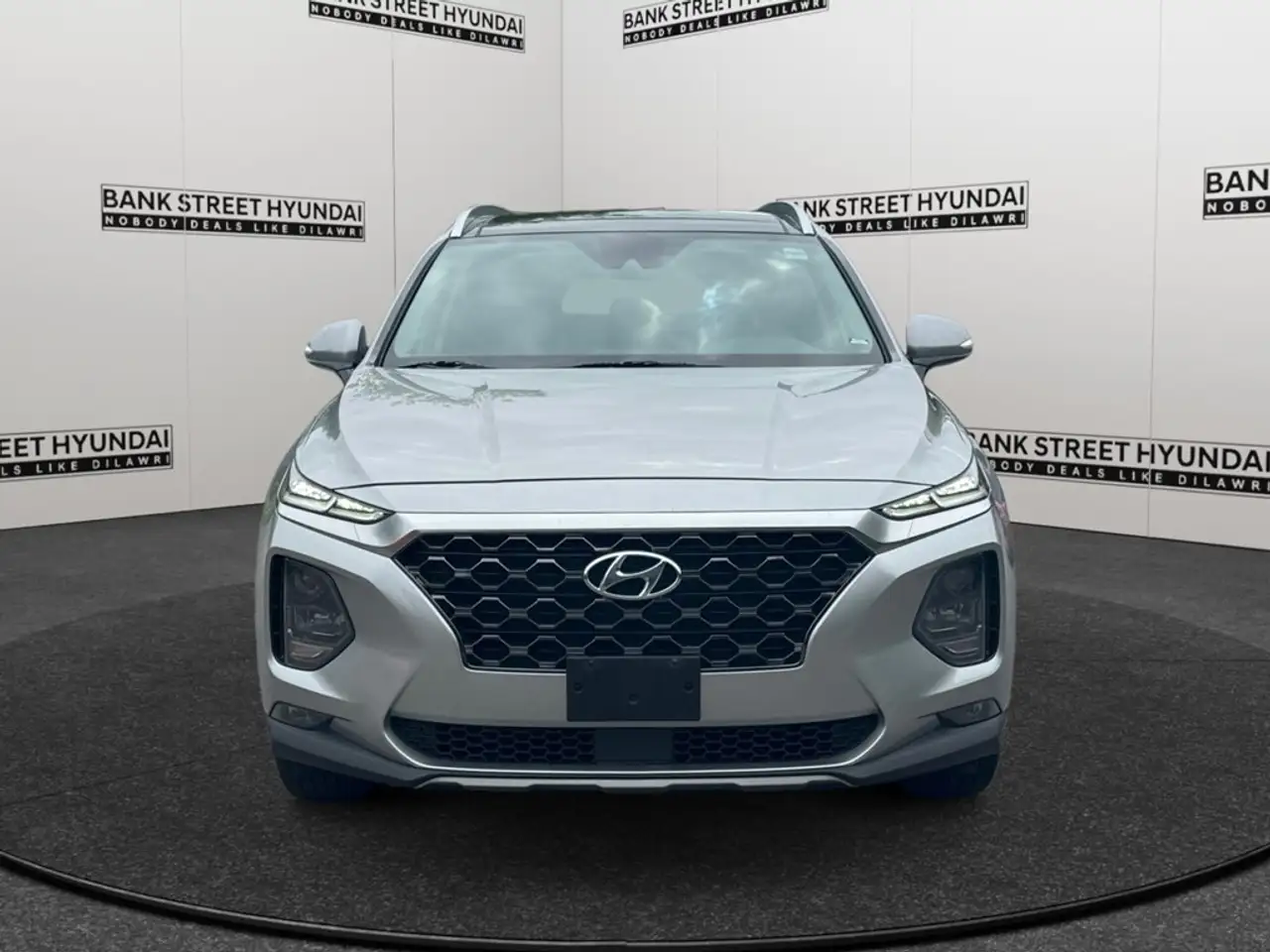 Hyundai SANTA FE photo Hyundai SANTA FE