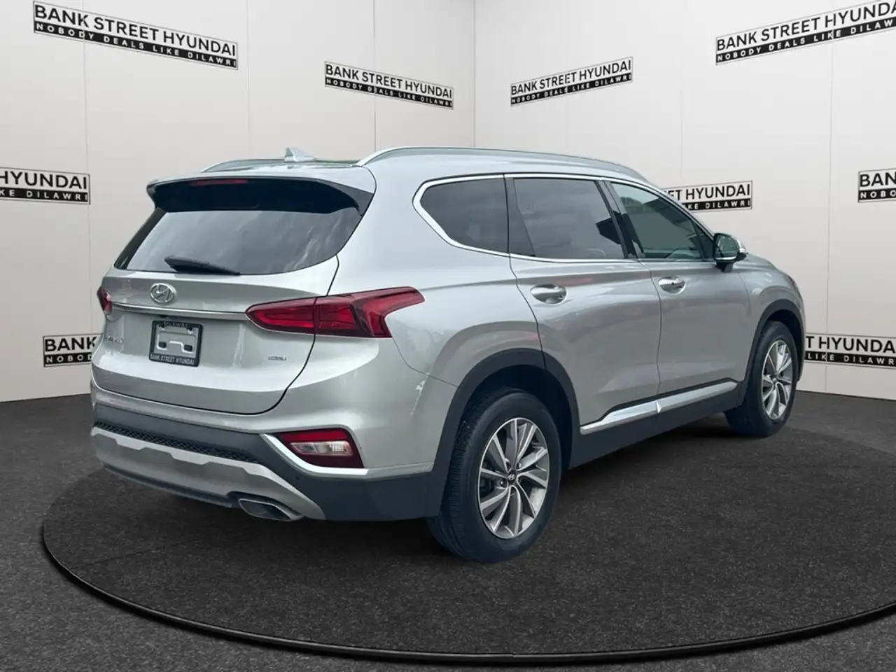 Hyundai SANTA FE photo Hyundai SANTA FE